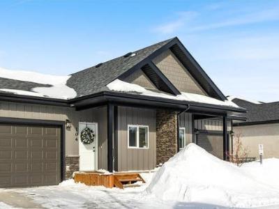  winnipeg, manitoba - garden, condo 