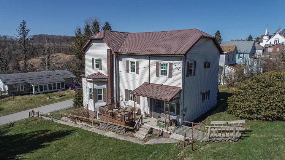  70 brown st , thomas , wv 26292 